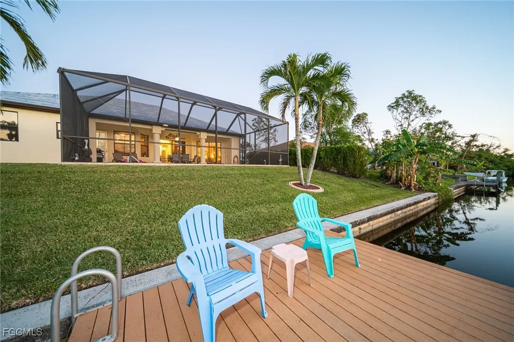 118 SE 23rd Place Cape Coral FL 33990