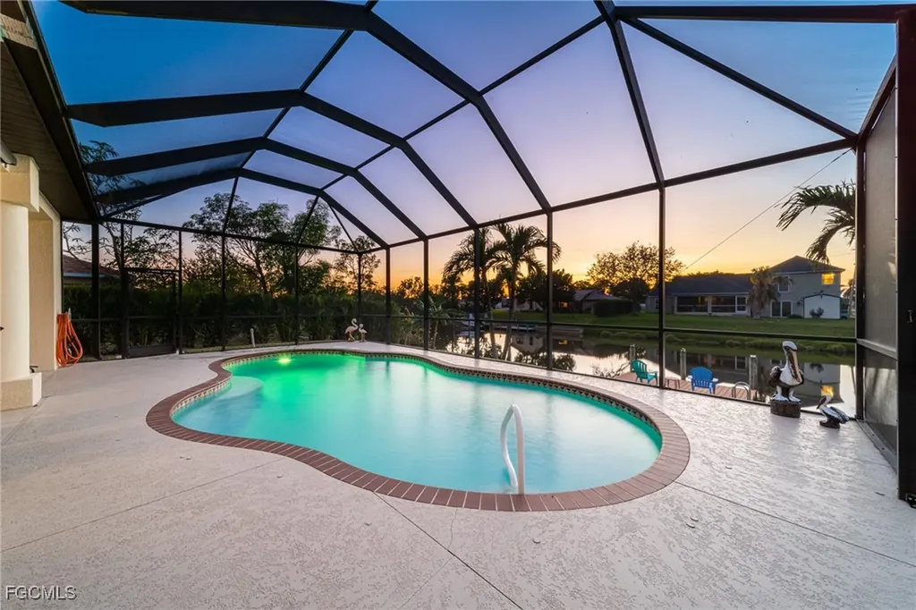 118 SE 23rd Place Cape Coral FL 33990