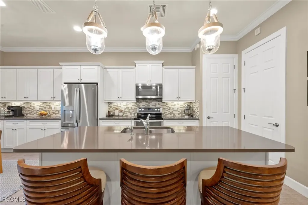 12109 Chrasfield Chase Fort Myers FL 33913