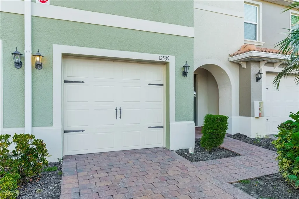 12539 Laurel Cove Drive Fort Myers FL 33913
