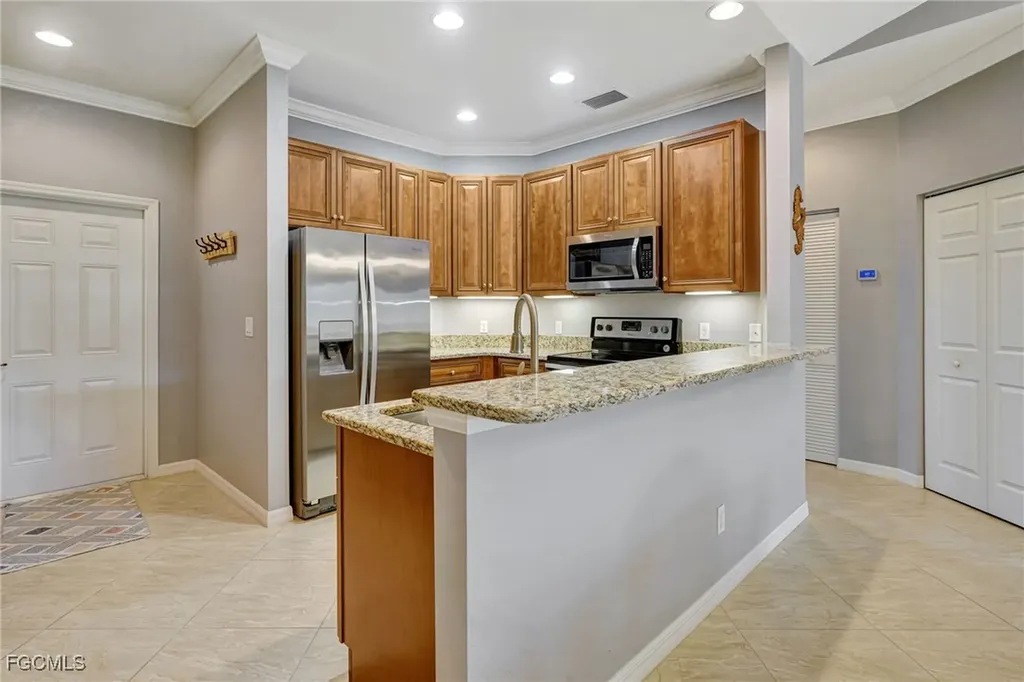 1102 Winding Pines Circle Cape Coral FL 33909