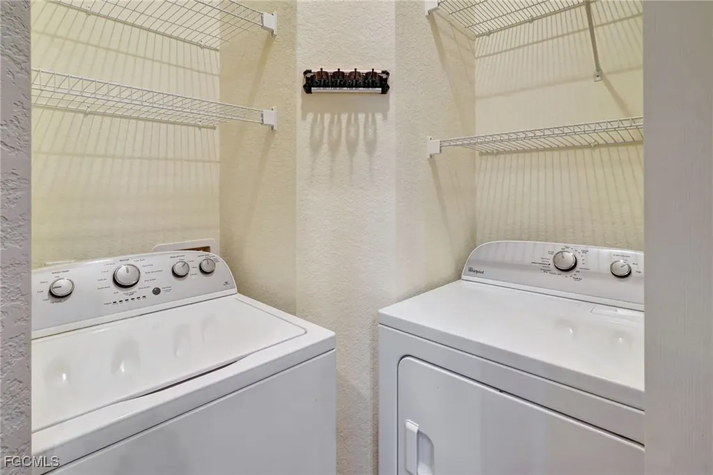 1102 Winding Pines Circle Cape Coral FL 33909