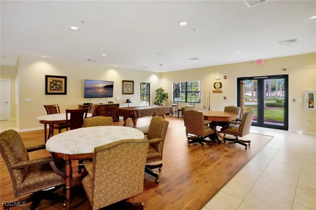 1102 Winding Pines Circle Cape Coral FL 33909