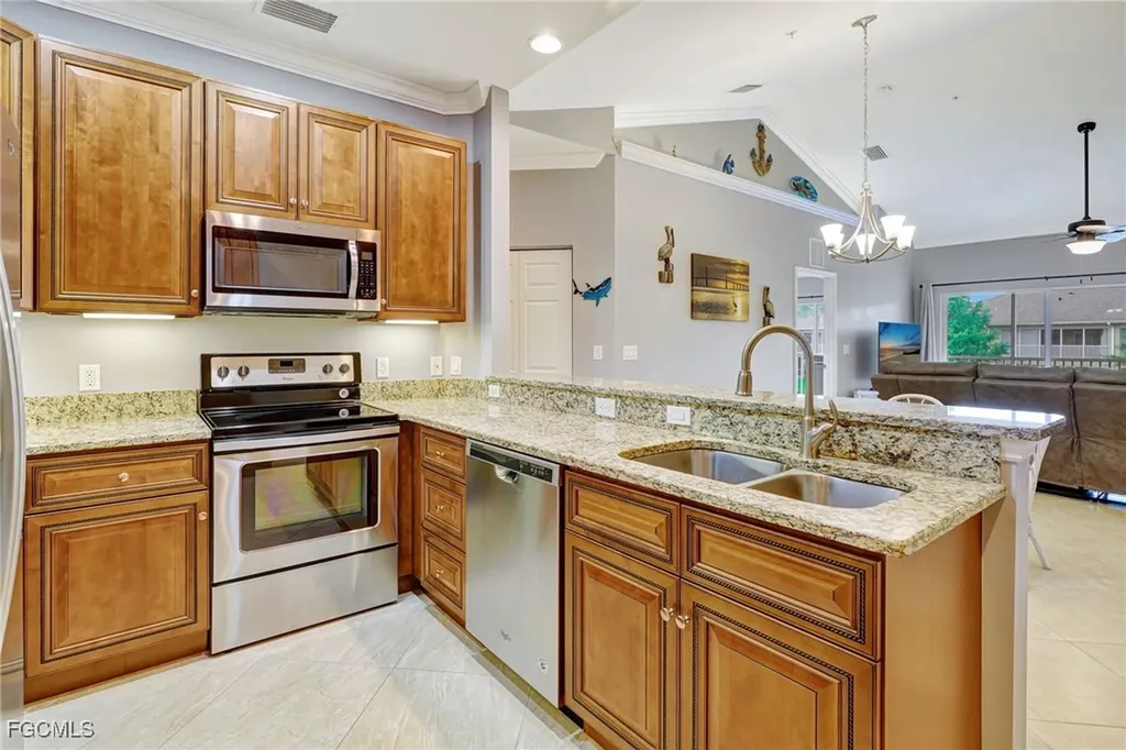 1102 Winding Pines Circle Cape Coral FL 33909