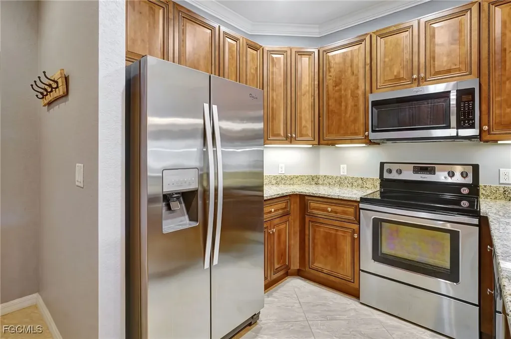 1102 Winding Pines Circle Cape Coral FL 33909