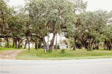 4055 County Road 78 Fort Denaud FL 33935