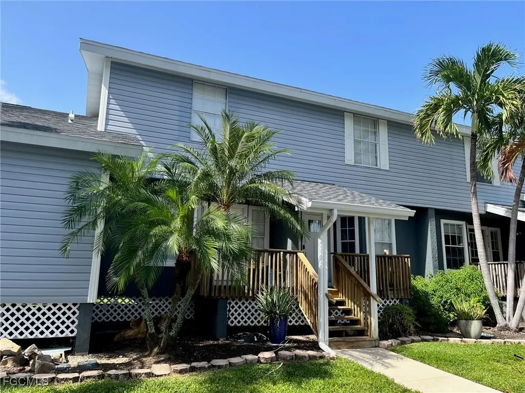 6156 Lake Front Drive Fort Myers FL 33908