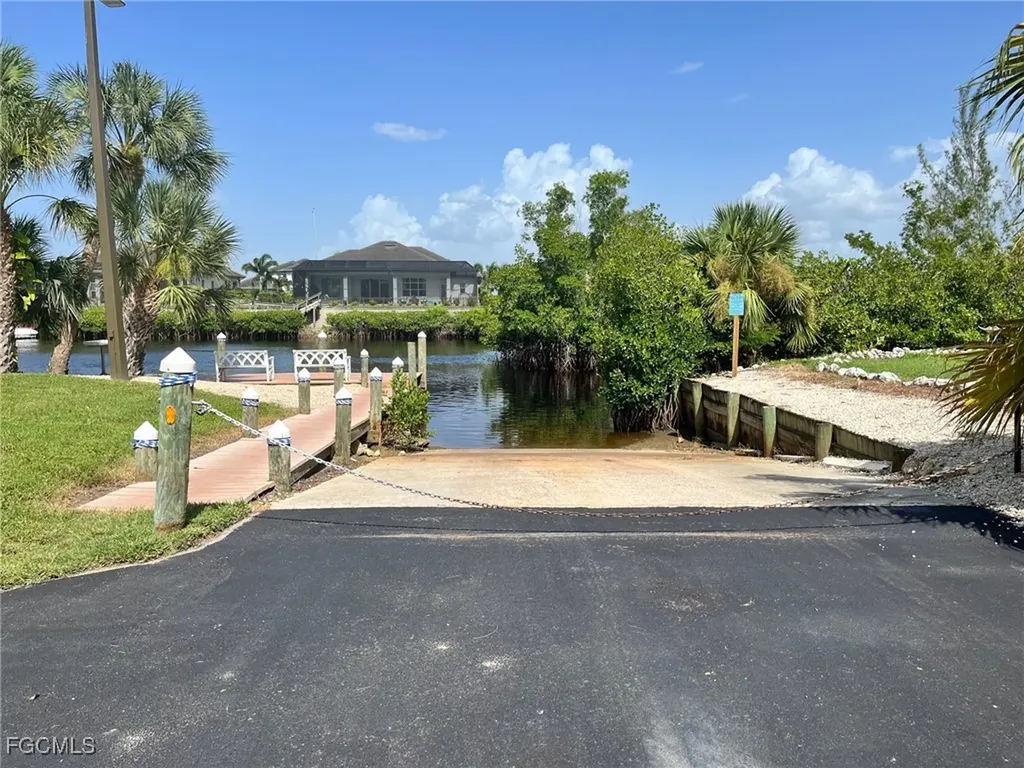 6156 Lake Front Drive Fort Myers FL 33908