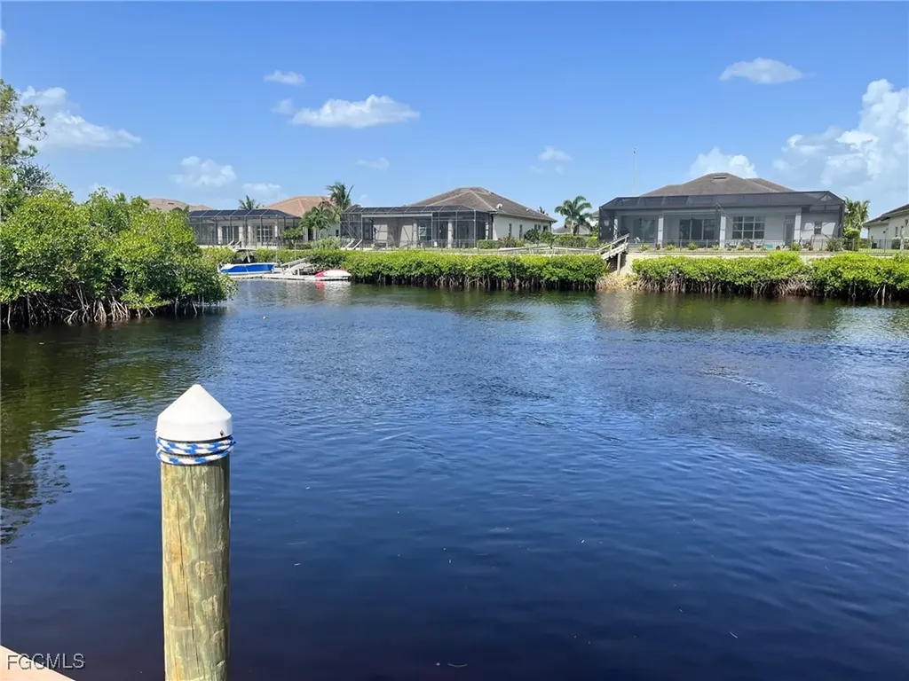 6156 Lake Front Drive Fort Myers FL 33908