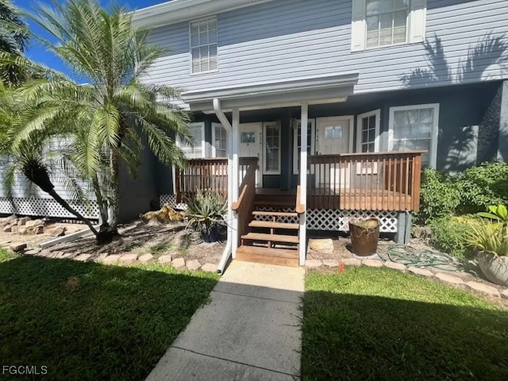 6156 Lake Front Drive Fort Myers FL 33908