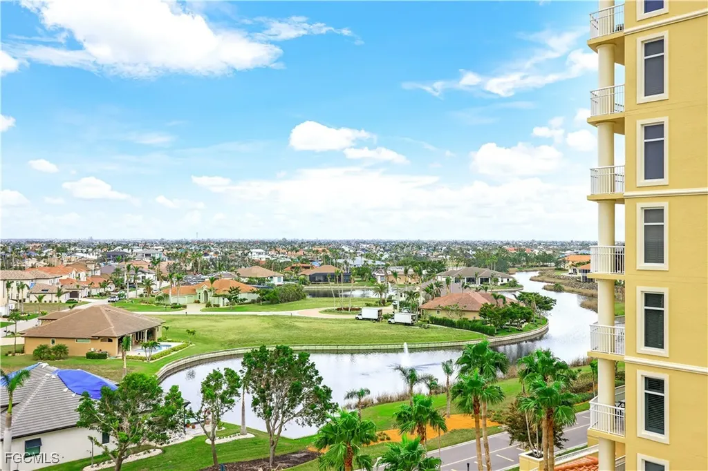 6081 Silver King Boulevard Cape Coral FL 33914