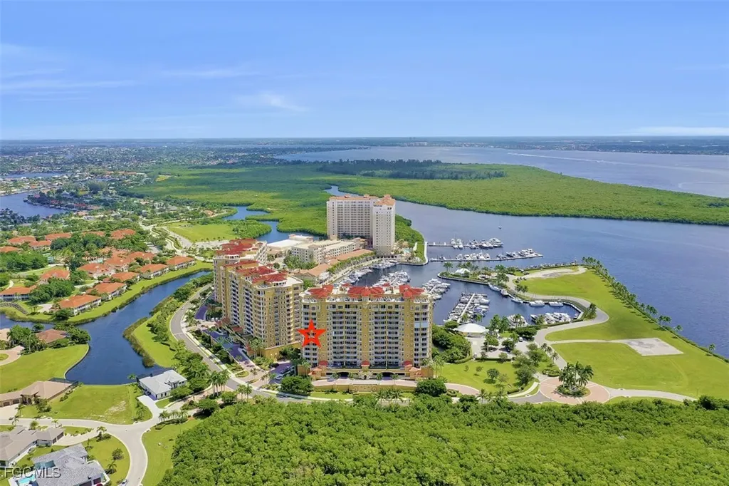 6081 Silver King Boulevard Cape Coral FL 33914