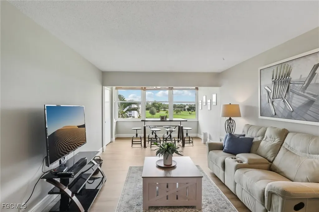 1724 Pine Valley Drive Fort Myers FL 33907