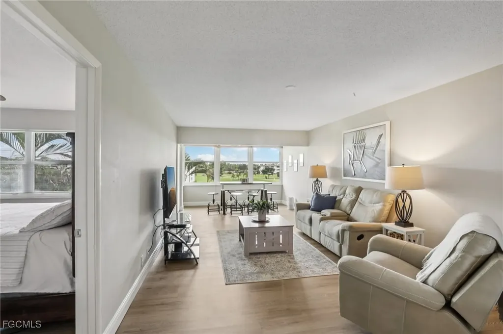 1724 Pine Valley Drive Fort Myers FL 33907