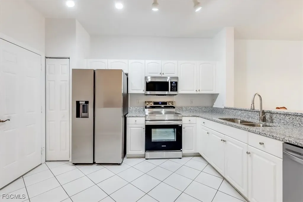 3635 Pine Oak Circle Fort Myers FL 33916