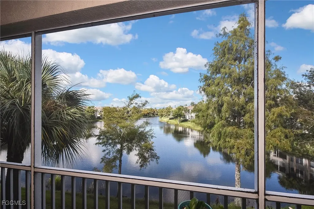 2664 Somerville Loop Cape Coral FL 33991