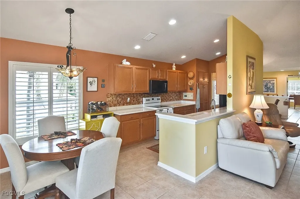 2664 Somerville Loop Cape Coral FL 33991