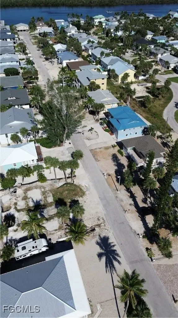 113 Anchorage Street Fort Myers Beach FL 33931