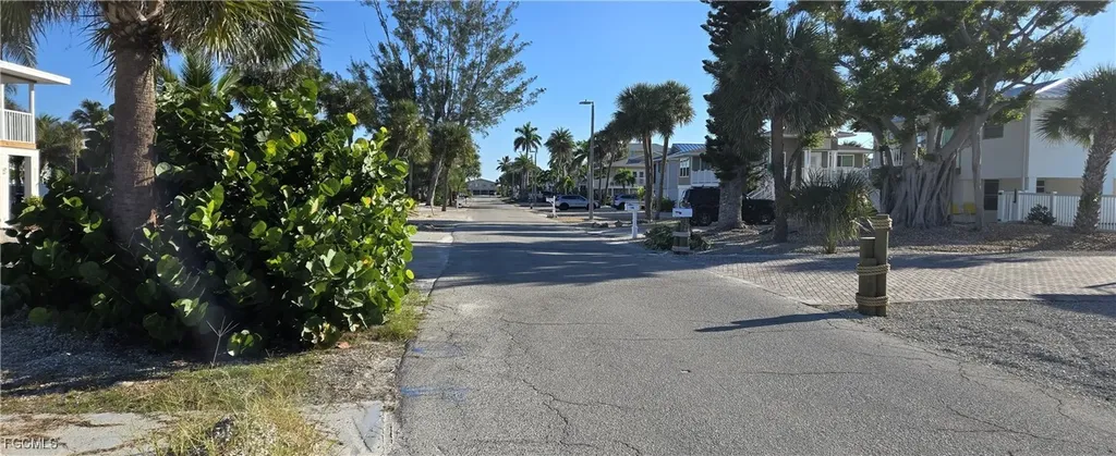 113 Anchorage Street Fort Myers Beach FL 33931