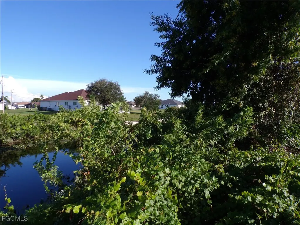 105 NW 24th Avenue Cape Coral FL 33993