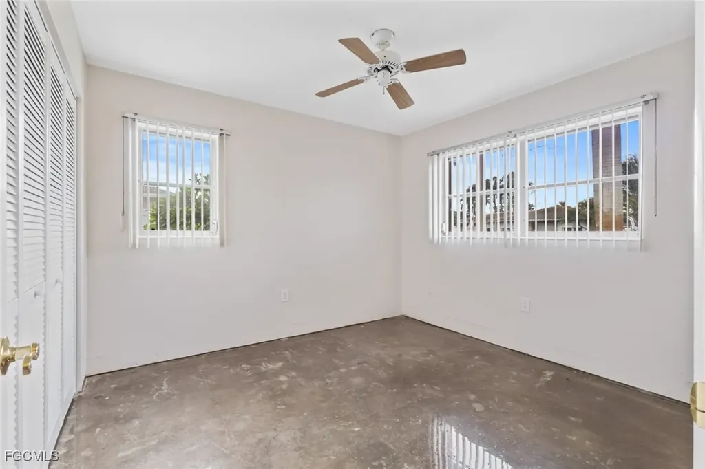 2424 Kent Avenue Fort Myers FL 33907