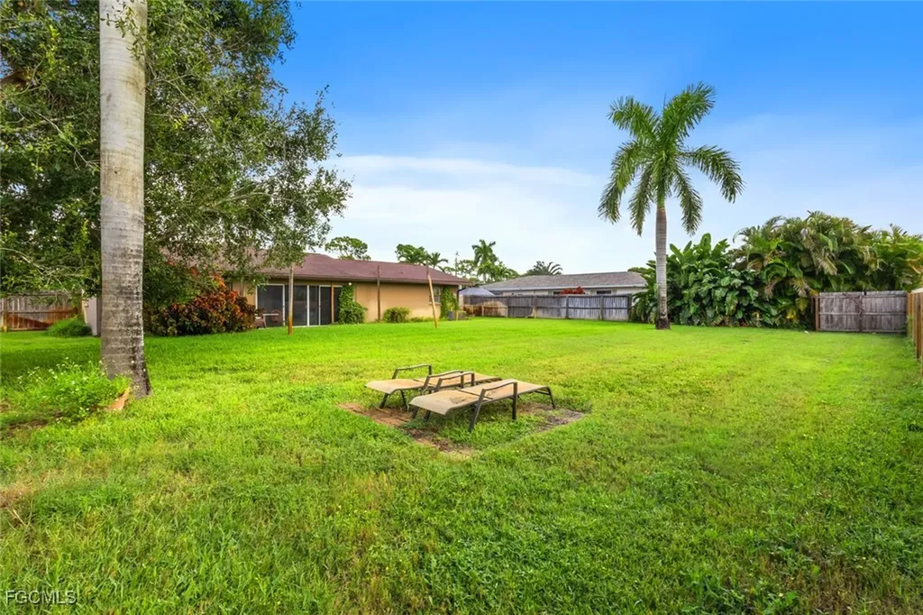 2424 Kent Avenue Fort Myers FL 33907