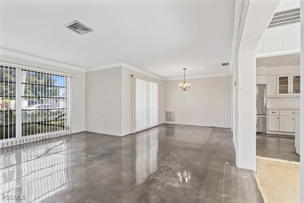 2424 Kent Avenue Fort Myers FL 33907