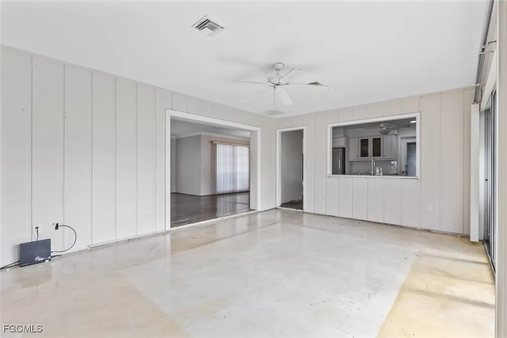 2424 Kent Avenue Fort Myers FL 33907