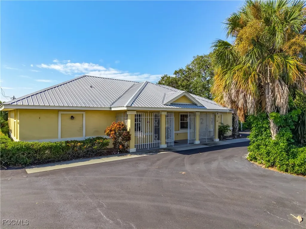 45 Bryan Avenue Labelle FL 33935