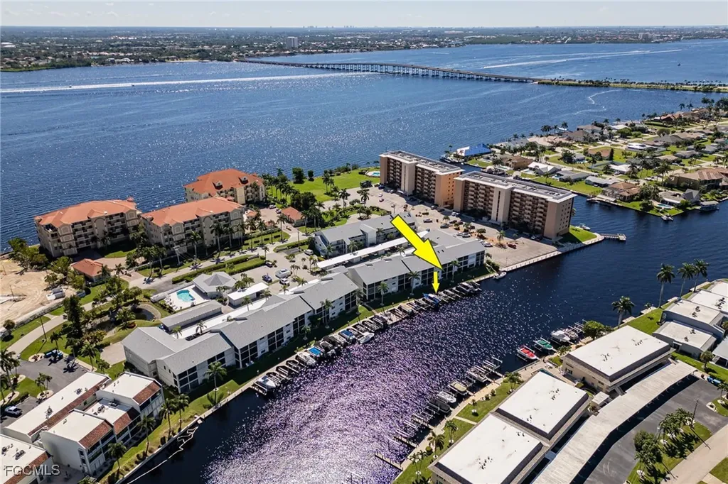 4240 SE 20th Place Cape Coral FL 33904