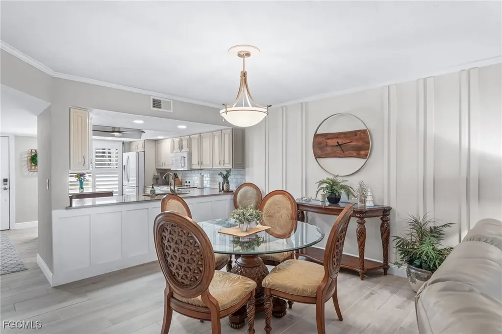 4240 SE 20th Place Cape Coral FL 33904