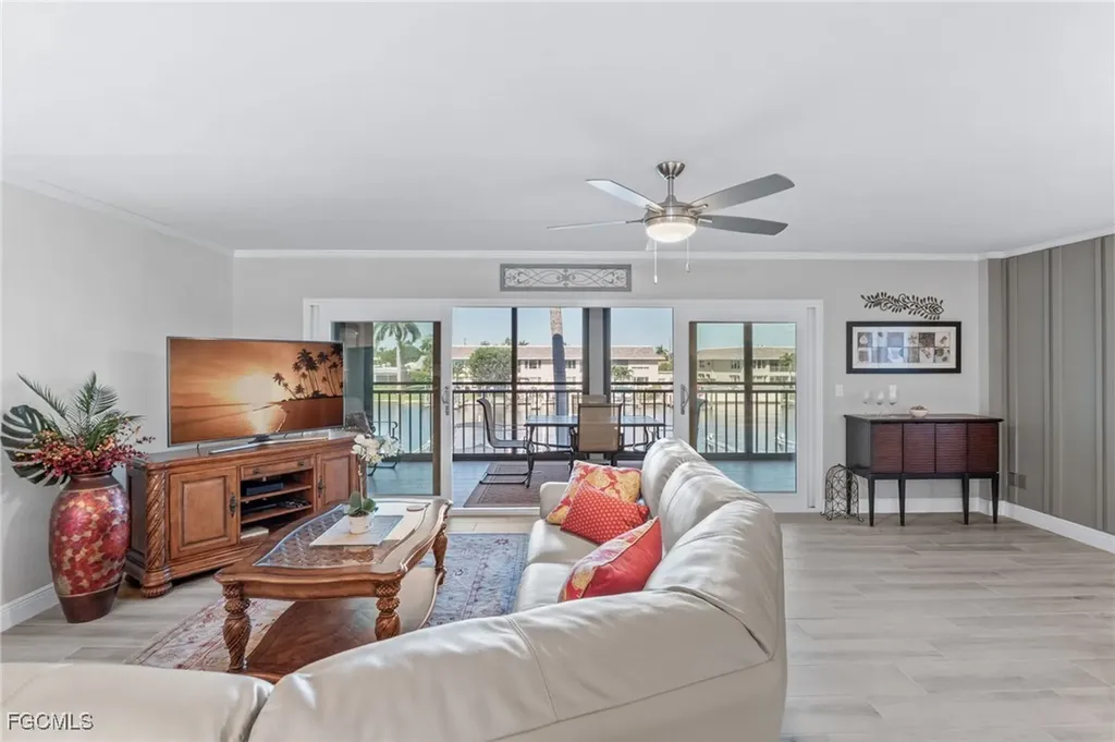 4240 SE 20th Place Cape Coral FL 33904