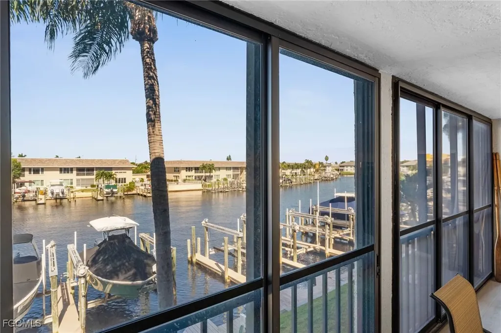 4240 SE 20th Place Cape Coral FL 33904