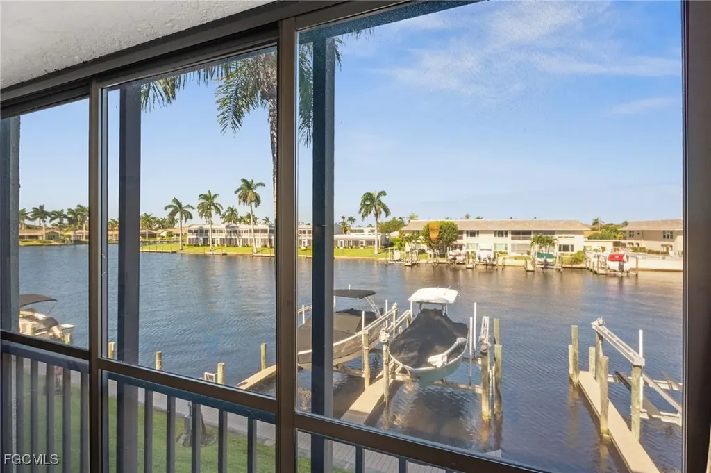 4240 SE 20th Place Cape Coral FL 33904