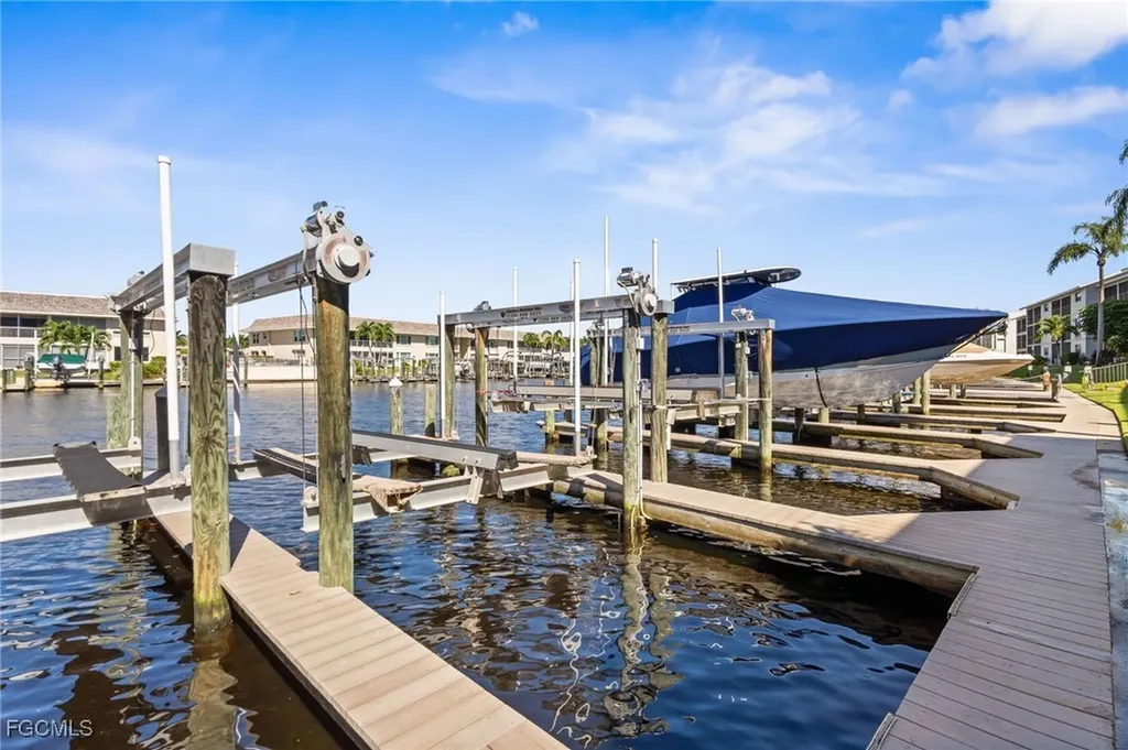 4240 SE 20th Place Cape Coral FL 33904