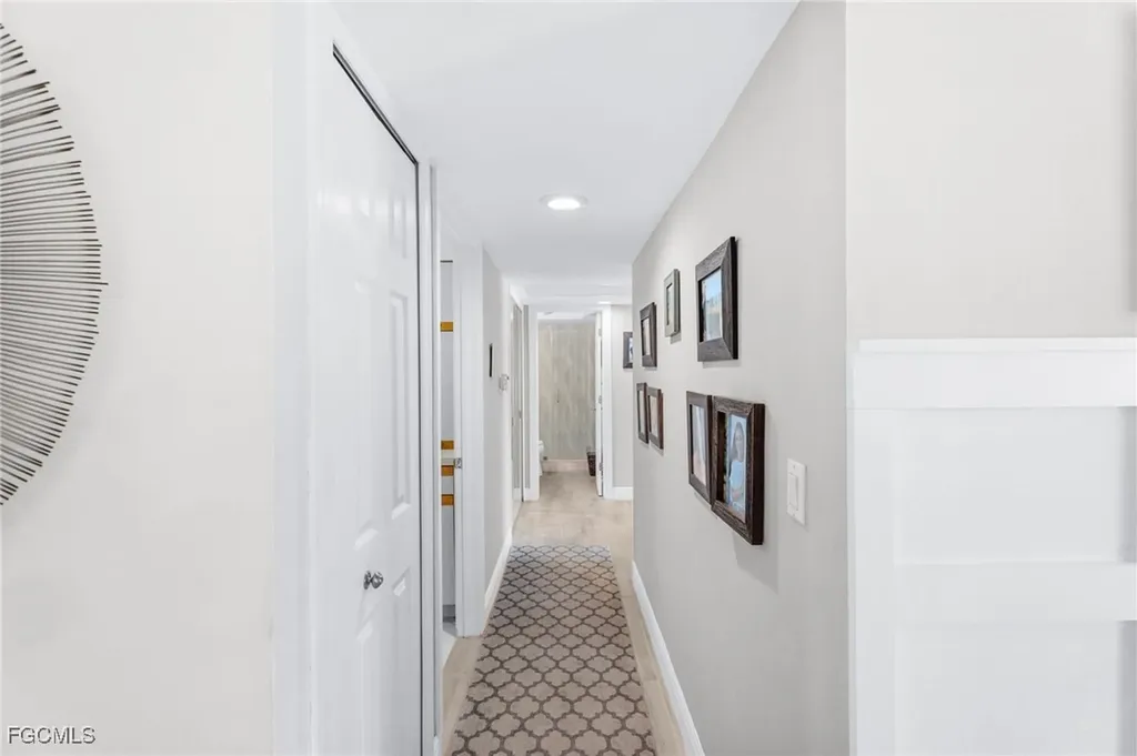 4240 SE 20th Place Cape Coral FL 33904