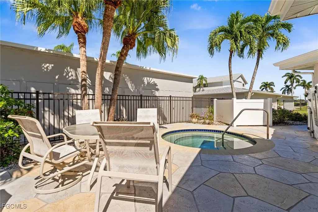 4240 SE 20th Place Cape Coral FL 33904