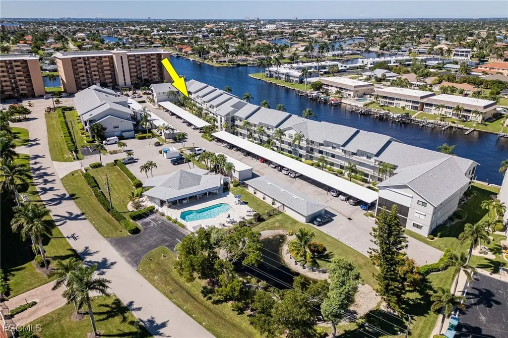 4240 SE 20th Place Cape Coral FL 33904