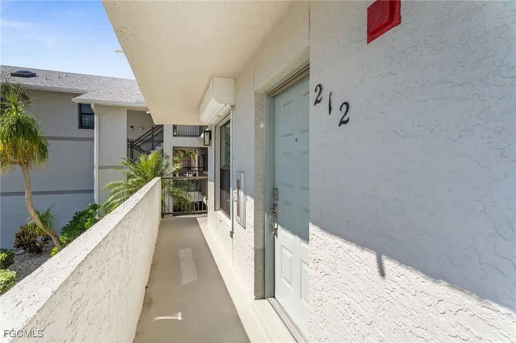 4240 SE 20th Place Cape Coral FL 33904