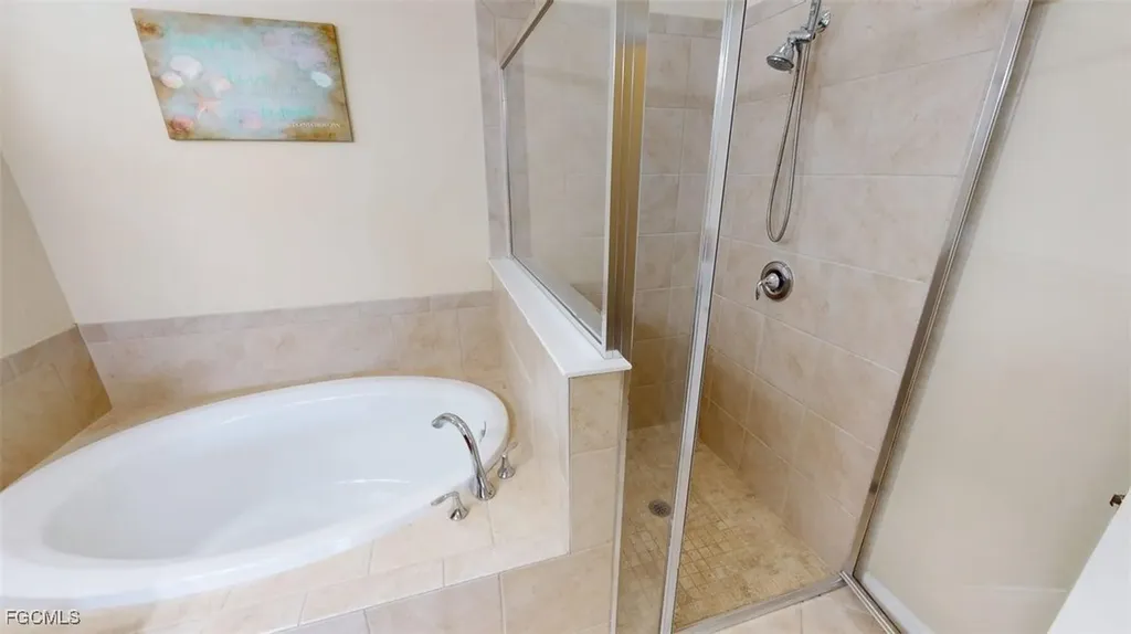 2571 Laurentina Lane Cape Coral FL 33909