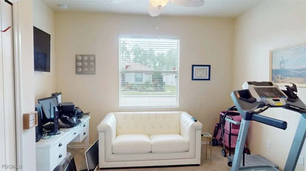 2571 Laurentina Lane Cape Coral FL 33909