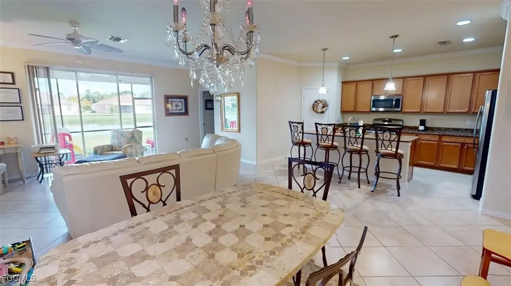 2571 Laurentina Lane Cape Coral FL 33909