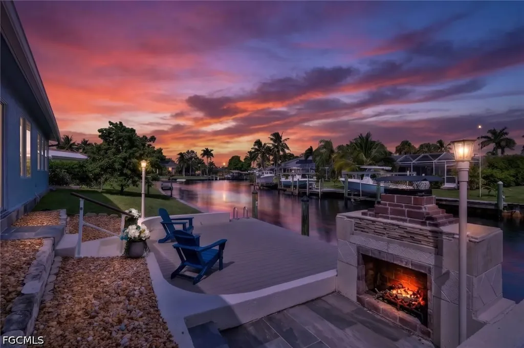 5943 Baker Court Fort Myers FL 33919