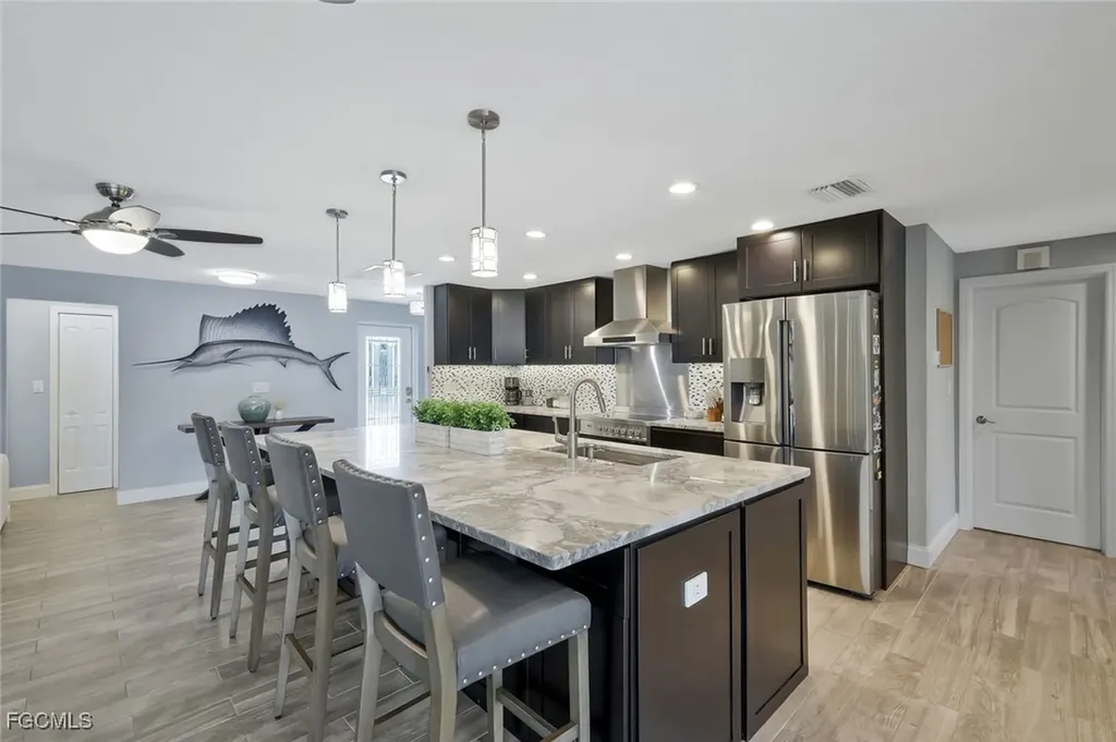 5943 Baker Court Fort Myers FL 33919