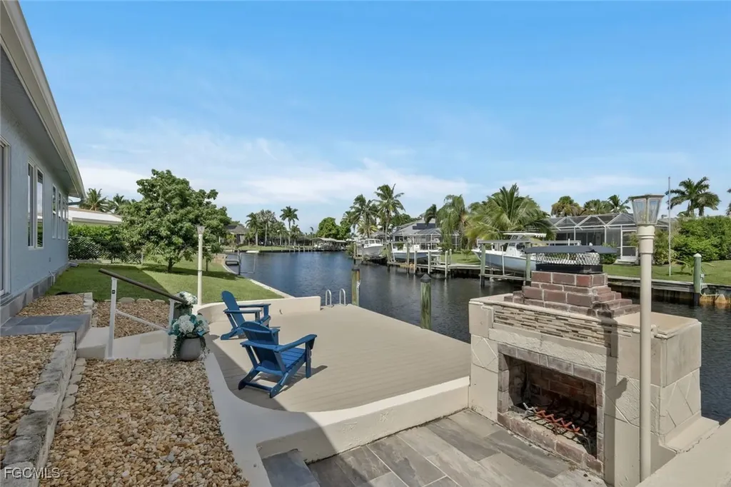 5943 Baker Court Fort Myers FL 33919