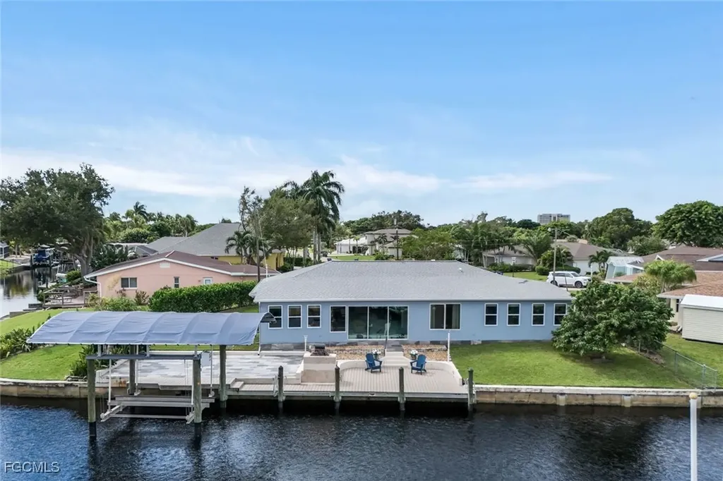 5943 Baker Court Fort Myers FL 33919