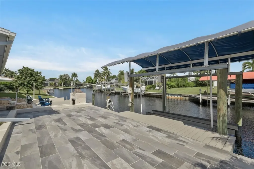 5943 Baker Court Fort Myers FL 33919