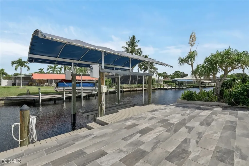 5943 Baker Court Fort Myers FL 33919