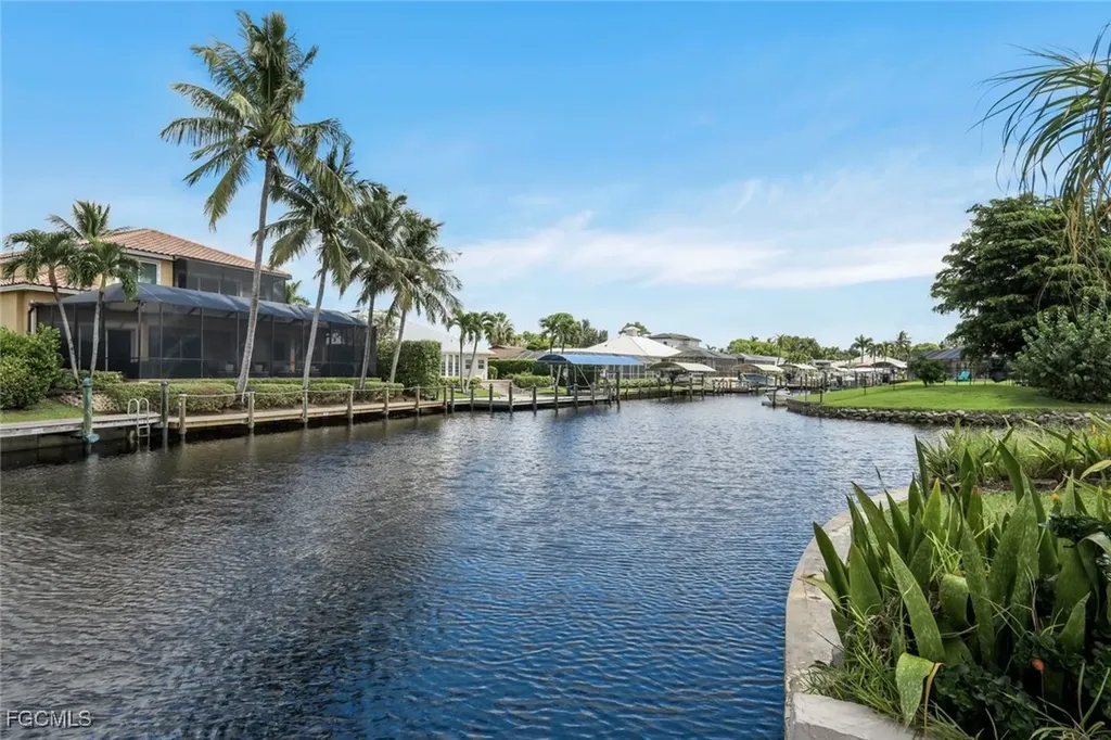 5943 Baker Court Fort Myers FL 33919