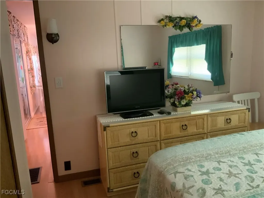 9 Arapaho Trail Naples FL 34113